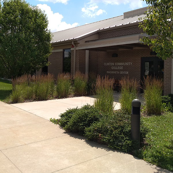 Clinton Community College Maquoketa Center entrance